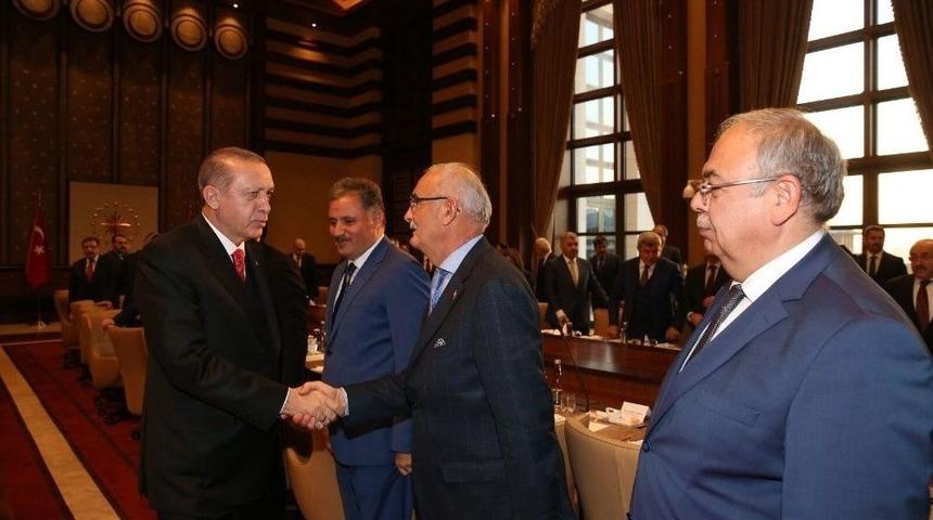 Başkan Yılmaz: &ldquo;cumhurbaşkanımız Belediyeciliğin &Uuml;stadı&rdquo;