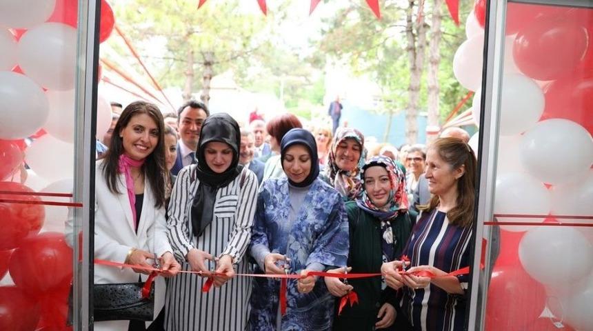 Vize Halk Eğitim Merkezi&rsquo;nin Yıl Sonu Sergisi A&ccedil;ıldı