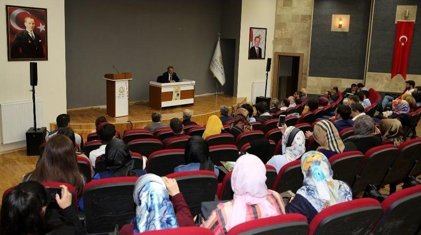 Veysel &Ouml;ks&uuml;z Vefatının 25. Yılında Anıldı