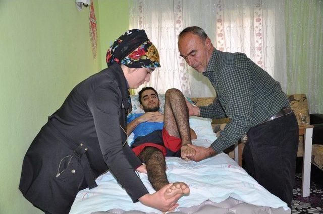 Hayatı 4 Duvar Arasına Sıkışan Genç Yardım Bekliyor 1