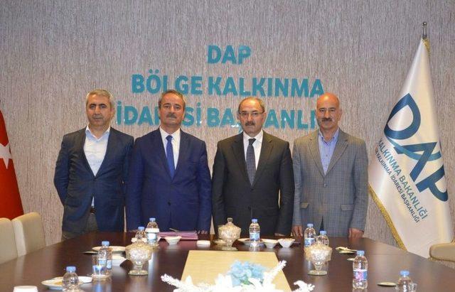 Van Büyükşehir Belediyesinden 6 Sulama Tesisi Daha