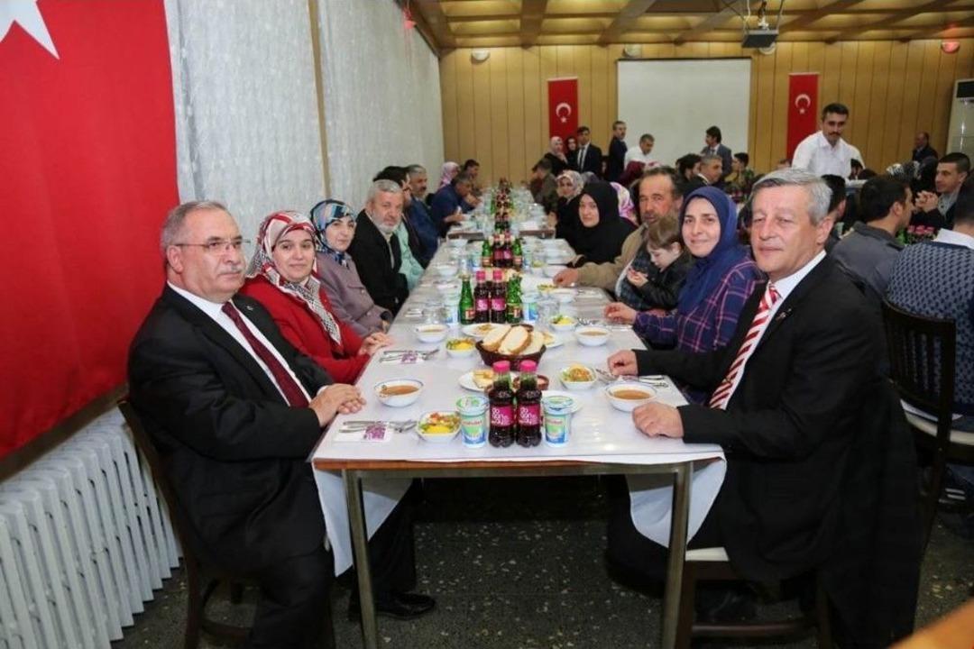 Şehit Ailelerine Yemek