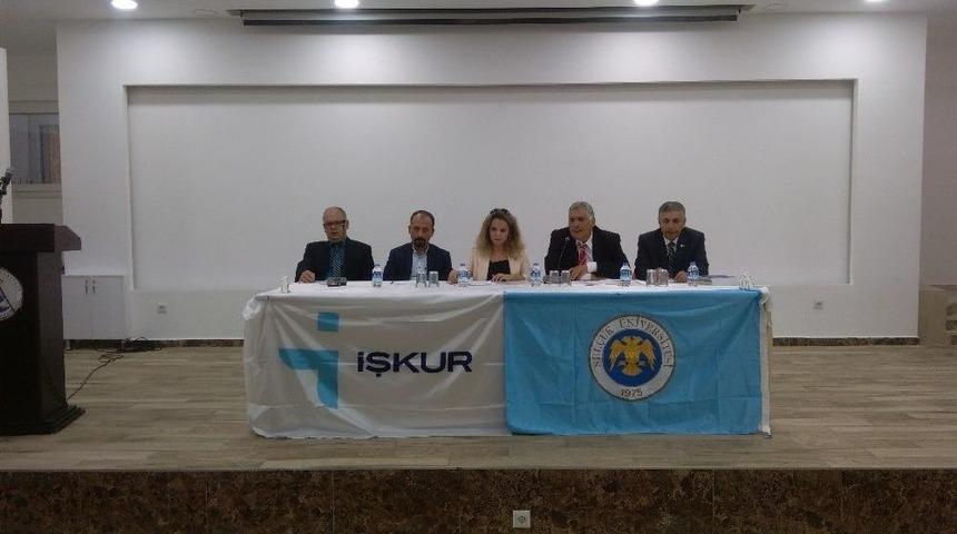 Silifke&rsquo;de &rsquo;kariyer Planlama Ve Y&ouml;netimi&rsquo; Paneli D&uuml;zenlendi