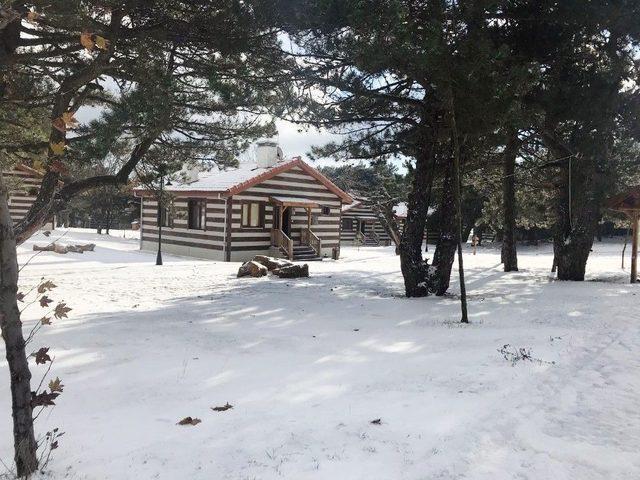 Spil Dağı Beyaz Gelinliğe B&uuml;r&uuml;nd&uuml; 2