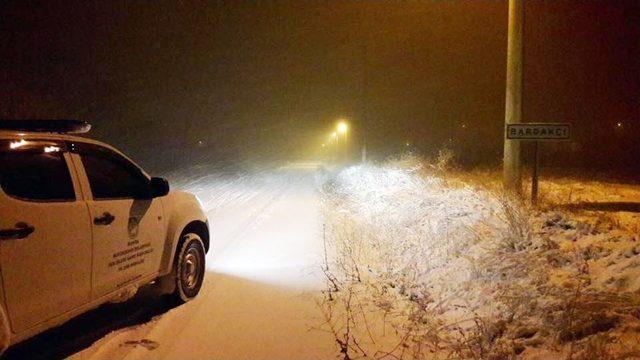 Spil Dağı Beyaz Gelinliğe B&uuml;r&uuml;nd&uuml; 3