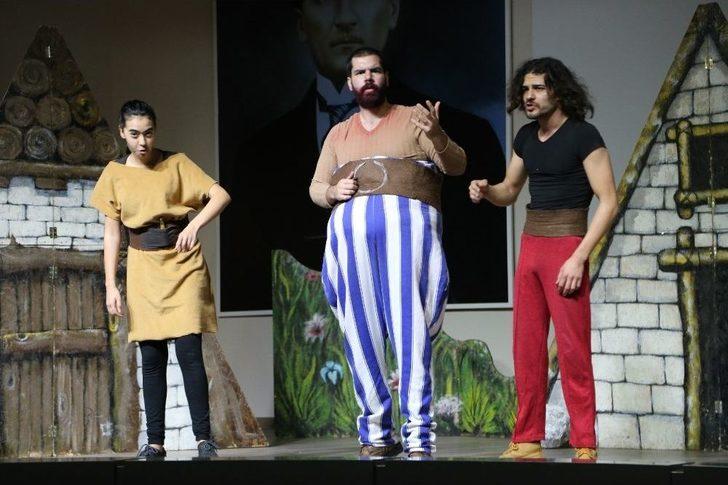 Miniklere Erdemli Ve Çalışkan Olmak ’asterix Ve Oburix’ İle Öğütlendi G3