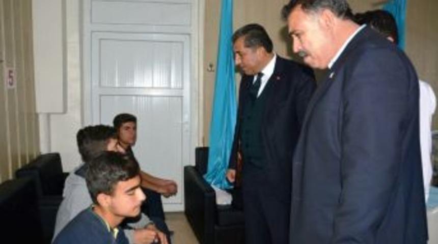 Başkan Atilla&rsquo;dan Yaralı &Ouml;ğrencilere Ziyaret