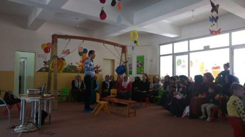 Mardin&rsquo;de Velilere &Ccedil;ocukları Cinsel İstismardan Koruma Eğitimleri Verildi