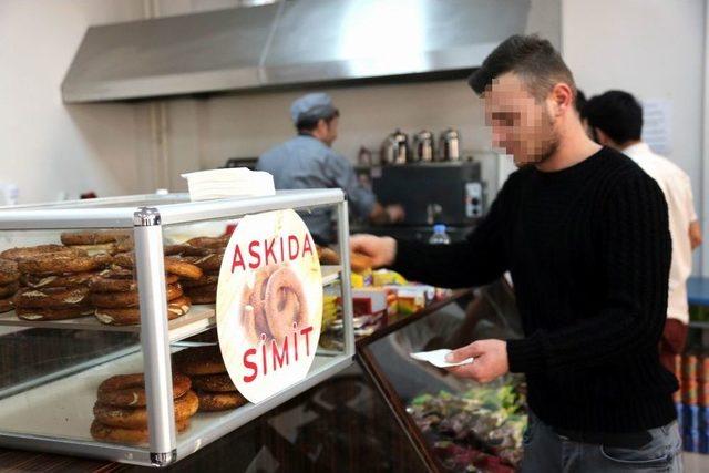 Cü’de ’askıda Simit’ Uygulaması 1