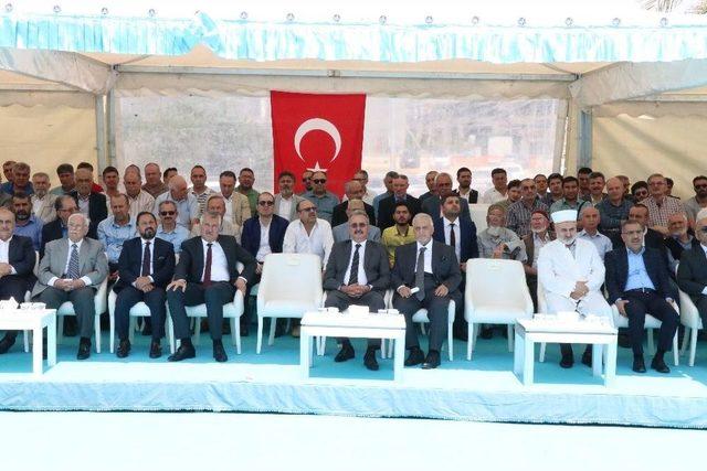 Nuri Çomu Camii İbadete Açıldı