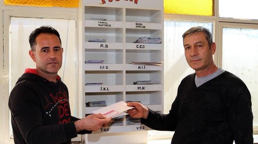 Kahvehane Değil Postahane