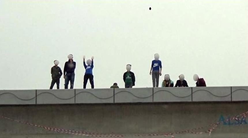 Bursa&rsquo;da &Ccedil;ocukların &Ouml;l&uuml;m Oyunu Kameralara Yansıdı