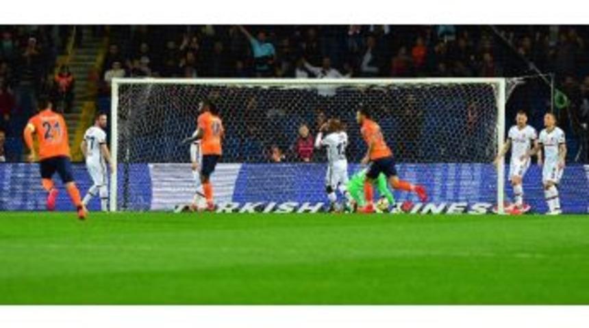 Başakşehir&rsquo;den Beşiktaş&rsquo;a Ge&ccedil;it Yok