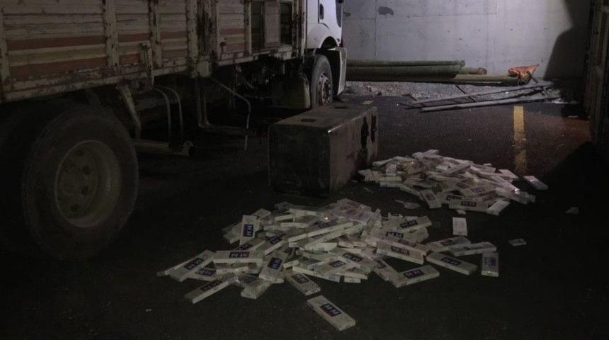 Yakıt Deposunda 2 Bin Paket Ka&ccedil;ak Sigara &Ccedil;ıktı
