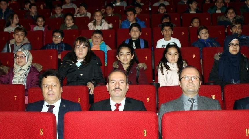 Yalova&rsquo;da 2 Bin 959 &Ouml;ğrenci Sinema İle Buluştu