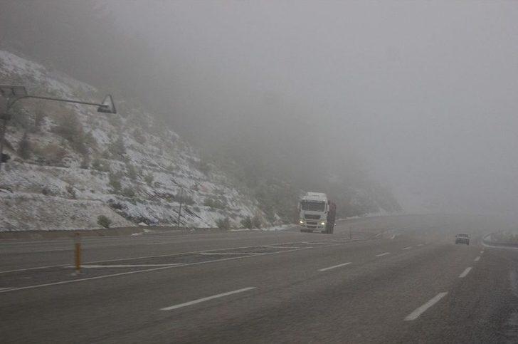 Denizli-antalya Karayolunda Ulaşıma Kar Ve Yoğun Sis Engeli G3