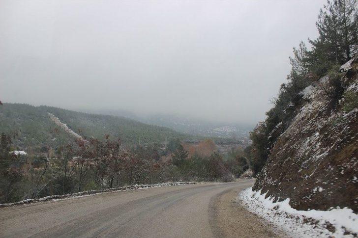 Denizli-antalya Karayolunda Ulaşıma Kar Ve Yoğun Sis Engeli G5