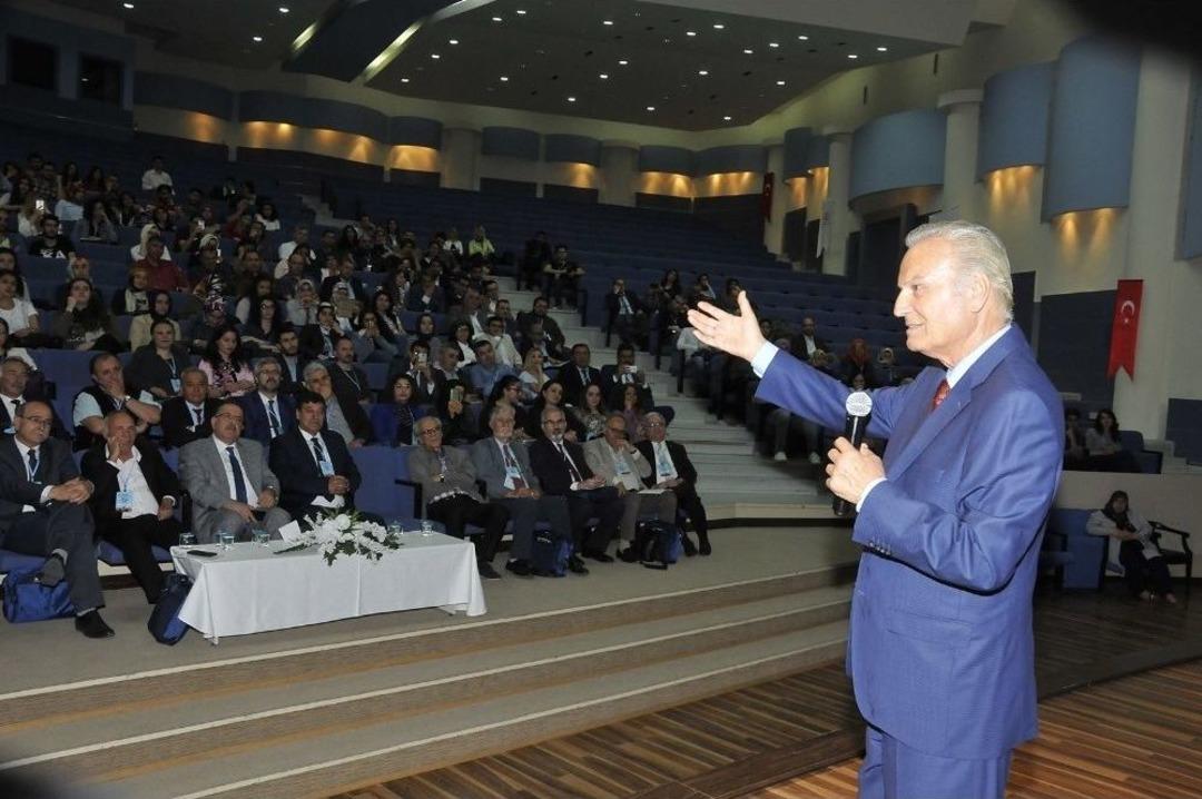 Sel&ccedil;uk&rsquo;ta &lsquo;doğa-insan İlişkileri Konferansı&rsquo; Ger&ccedil;ekleştirildi