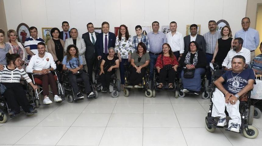 Engellilerden "kitre Bebek Sergisi"