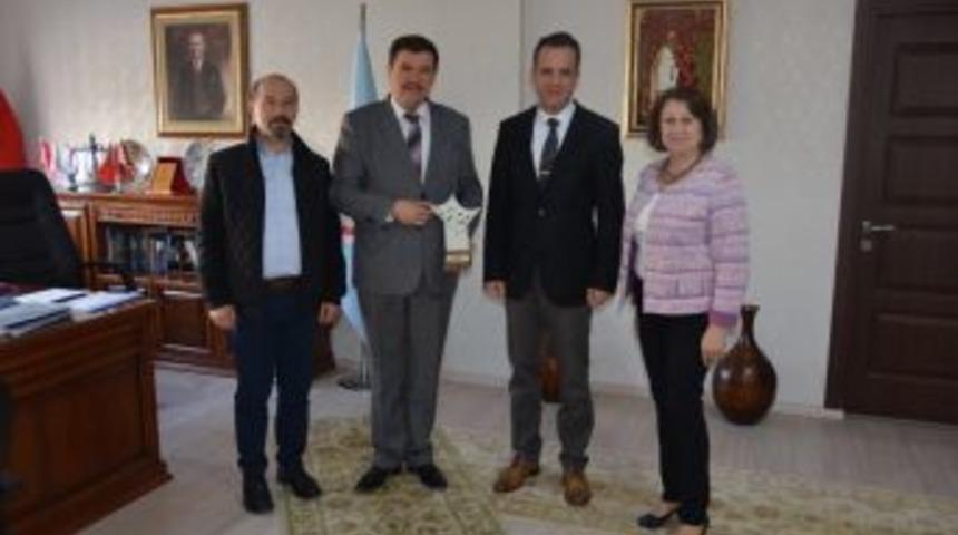 Konseyden İl Milli Eğitim M&uuml;d&uuml;r&uuml; Necmi &Ouml;zen&rsquo;e Ziyaret