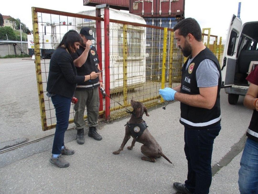 Dubai&rsquo;den Gelen Gemide 5 Konteyner Dolusu Ka&ccedil;ak Sigara Ele Ge&ccedil;irildi