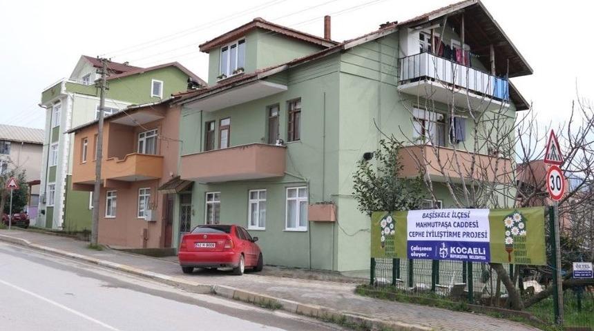 Başiskele&rsquo;de 23 Binanın Dış Cephesi İyileştiriliyor