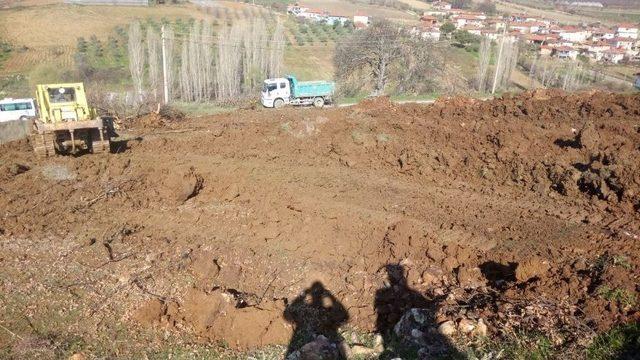 Alaşehir’de Yeni Mezarlık Alanı İçin Çalışma Başladı