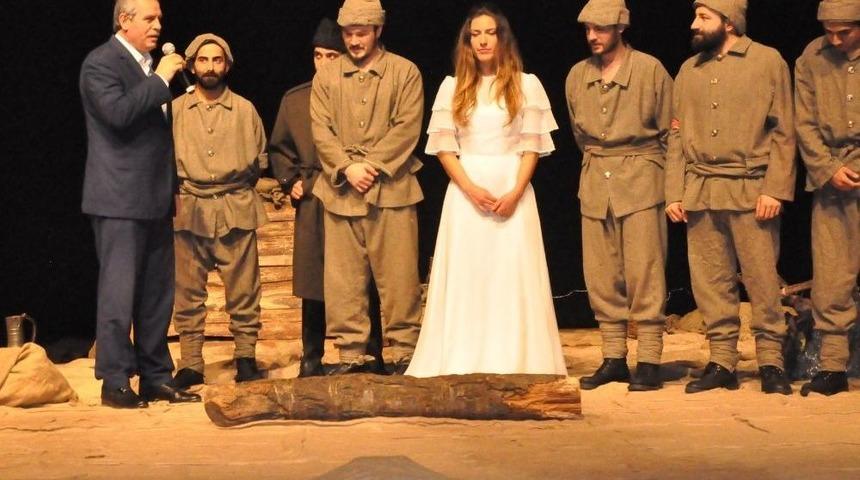 &rsquo;&ccedil;anakkale Mahşeri&rsquo; K&uuml;tahya&rsquo;da Da Sahnelendi