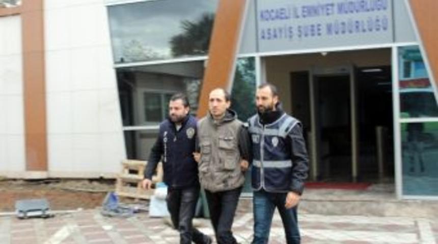 Araç Servisine Girip 119 Bin Liralık Soygun Yaptı