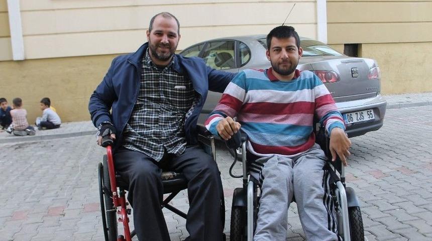 Engelli Gen&ccedil; Hayaline Sosyal Medya Sayesinde Ulaştı