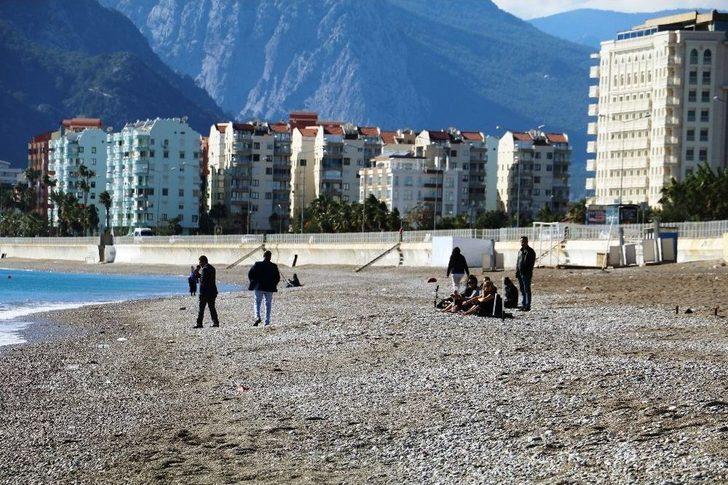 Antalya’da Dünyaca Ünlü Sahilde Define Avı G1