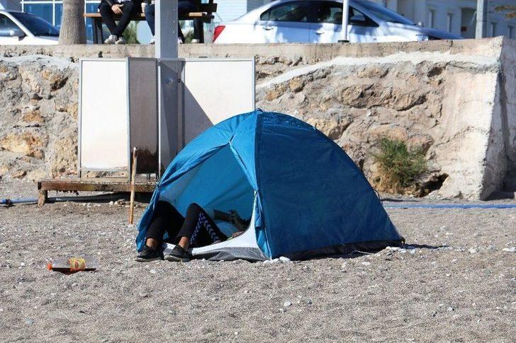 Antalya’da Dünyaca Ünlü Sahilde Define Avı G5