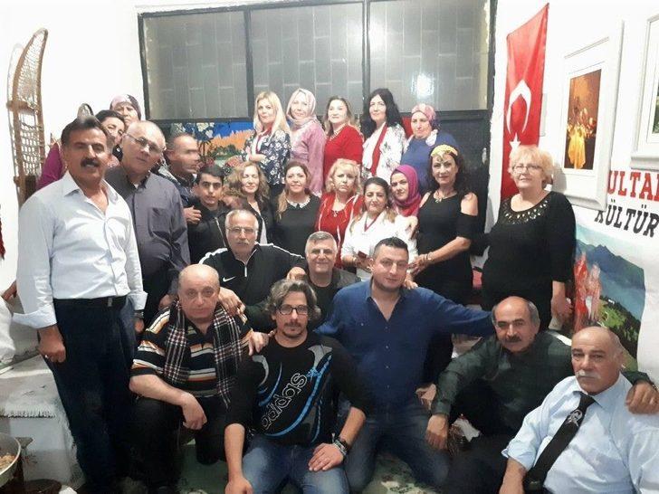 Türkmen Usulü ‘’görücü Usulü Kız İsteme’’ Oyununu Sahnelediler G4