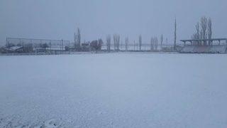 Acıgöl’e Mevsimin İlk Karı Yağdı