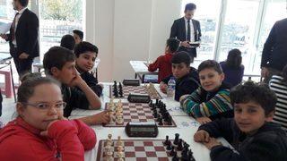 Kardelen Koleji Öğrencileri Satranç Turnuvasında İl Birincisi Oldu