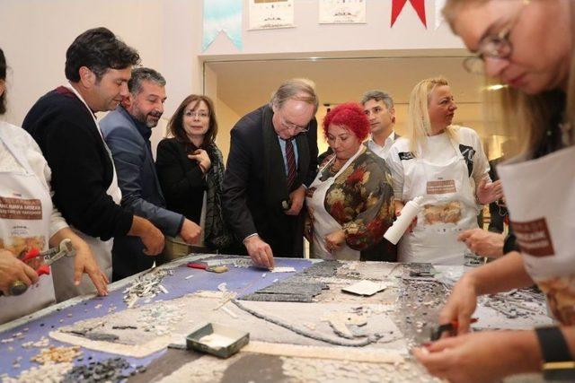 B&uuml;y&uuml;kel&ccedil;ilerden, Mozaik &Ccedil;alıştayına Tam Not 3