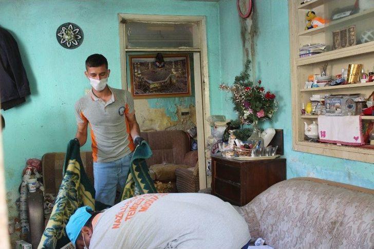 Evden 5 Kamyon Çöp Çıktı G1