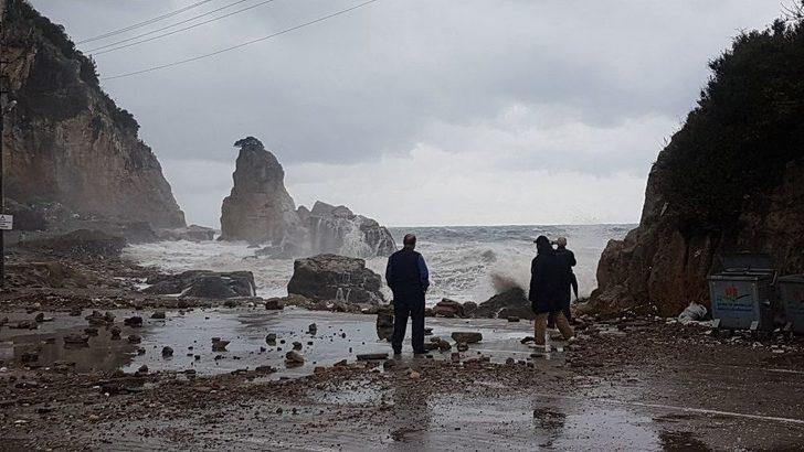 Bartın’da Şiddetli Fırtına Hayatı Olumsuz Etkiliyor G3