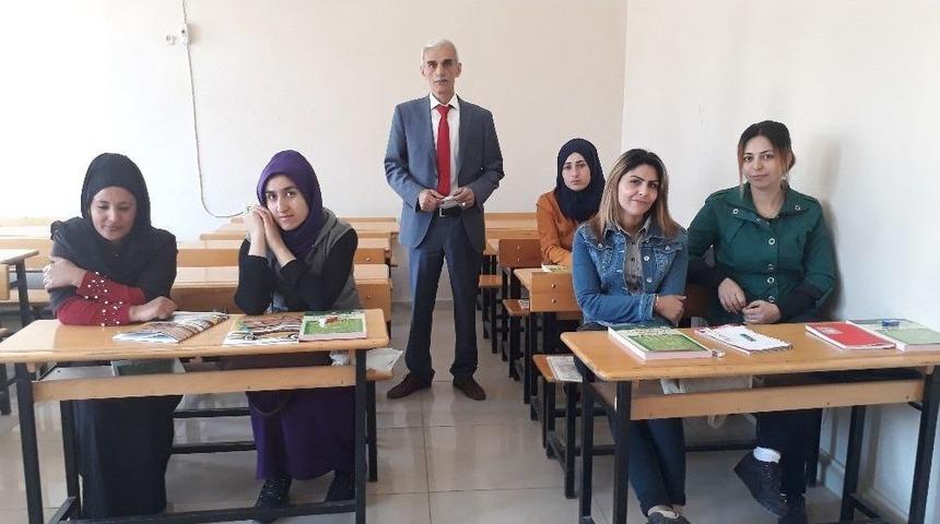 Okuma Yazma Kurslarına Kadınlar Daha &Ccedil;ok İlgi G&ouml;sterdi