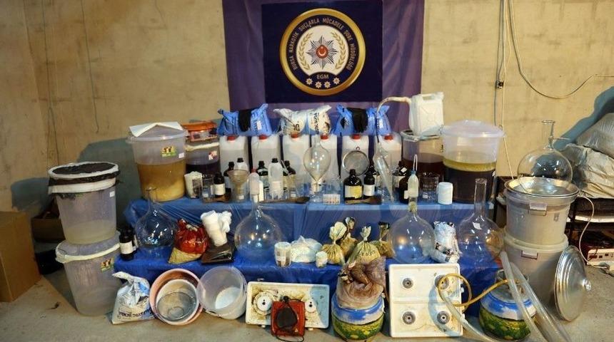 Yetenek Yarışmasına Katılan Bursalı Ayakkabıcı Uyuşturucudan Tutuklandı