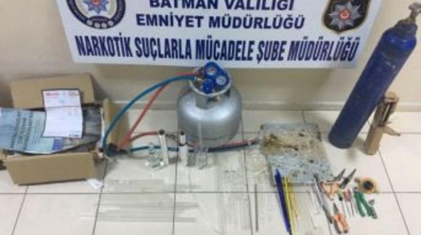 Batman&rsquo;da Uyuşturucu Malzeme İmalathanesine Operasyon