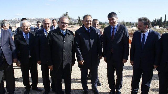 Bakan Özhaseki’den istanbul’a İhanet Açıklaması