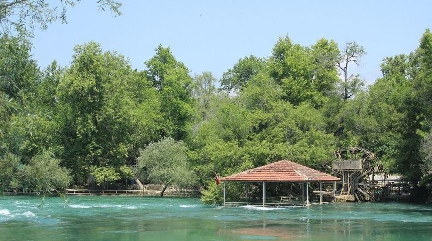 Manavgat Irmağında Su Seviyesi Y&uuml;kseldi