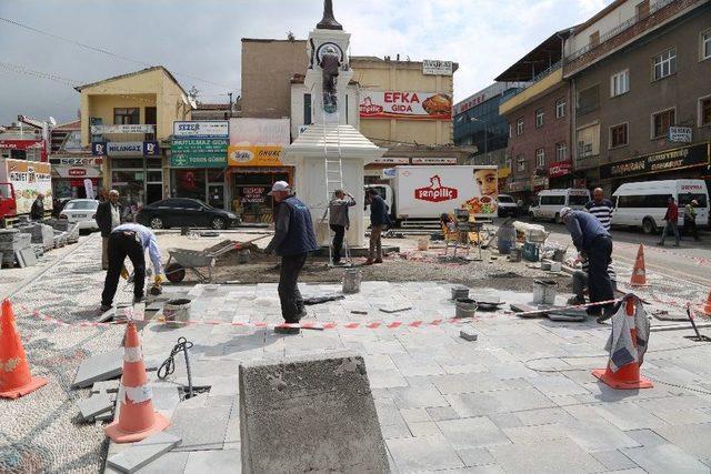 Seyrani Heykeli Çevresindeki Revizyon Çalışmalarında Sona Yaklaşıldı