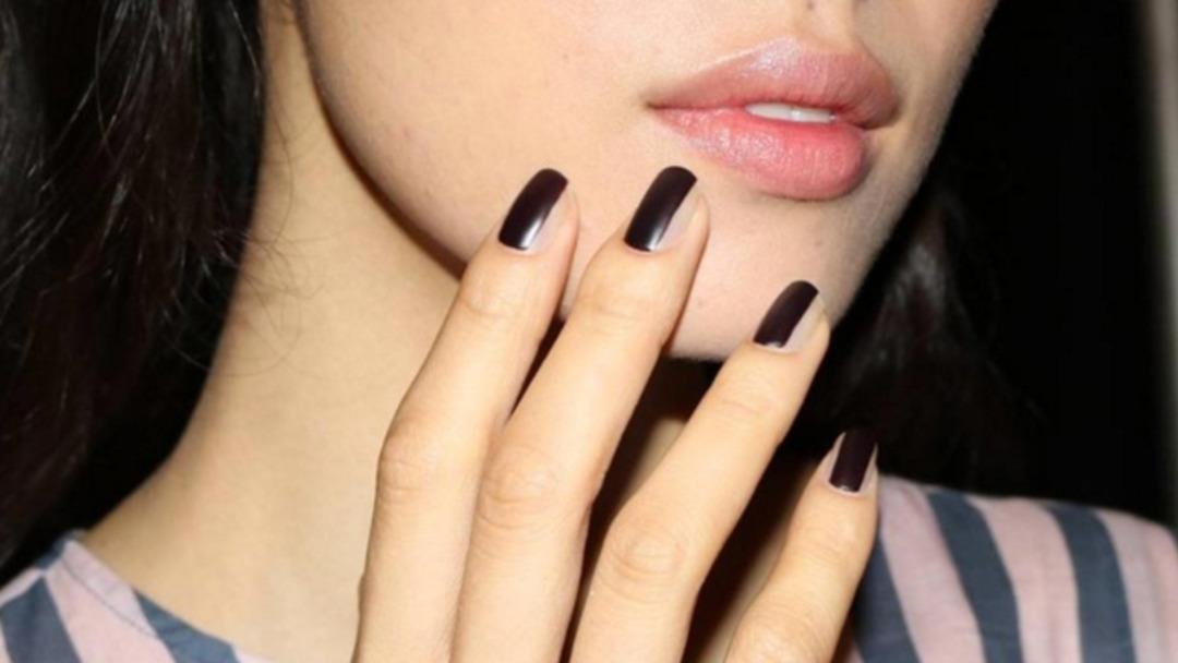 Y&uuml;z kont&uuml;r&uuml;, bacak kont&uuml;r&uuml; derken sıra tırnaklara geldi!