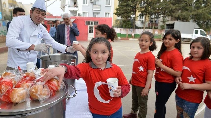 &Ccedil;anakkale Ruhu İ&ccedil;in Hoşaf Ve Ekmek