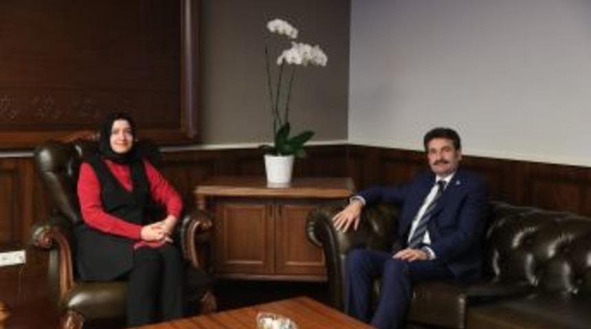 Milletvekili &Uuml;st&uuml;n&rsquo;den Bakan Kaya&rsquo;ya Ziyaret