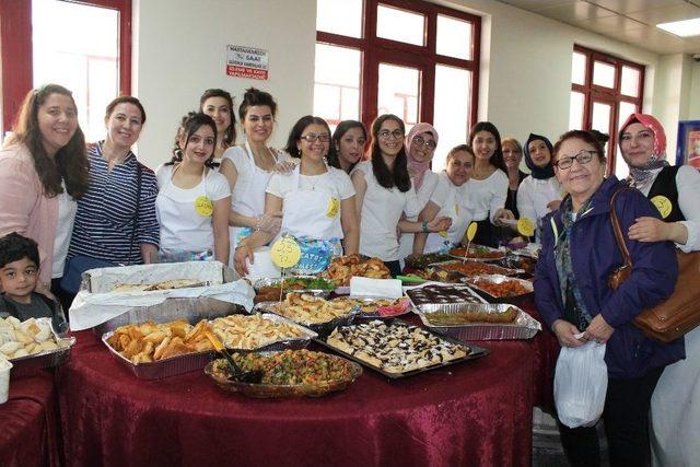 Gaün Hastanesinde Çocuklar İçin Kermes