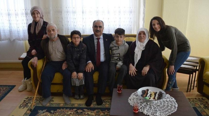 Başkandan &Ccedil;at Kapı Ziyaretler