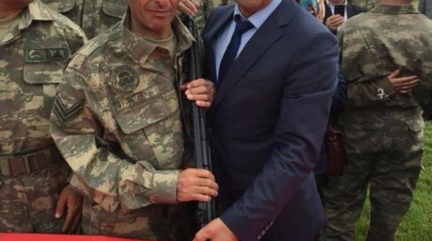 Engelliler Bir G&uuml;nl&uuml;k Temsili Askerlik Yaptı Aileler B&uuml;y&uuml;k Coşku Yaşadı